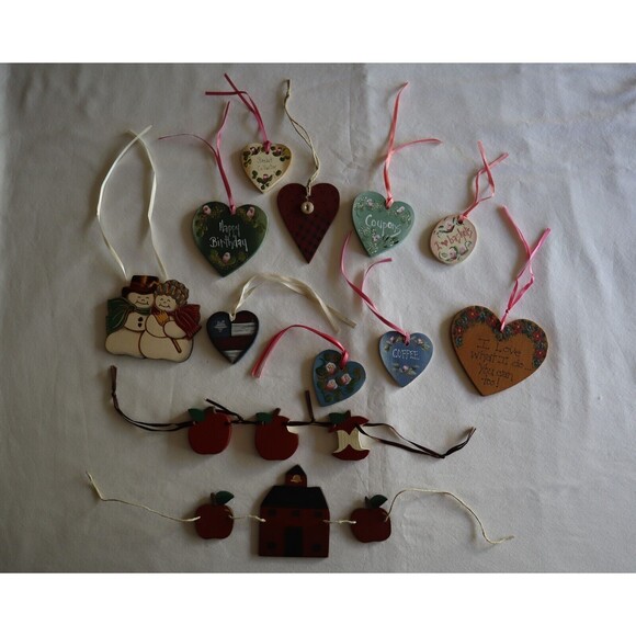 Lot 12x Wood Tie-on for Longaberger Baskets Heart Apple Snowman School Flag Coff - Picture 12 of 12